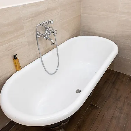 Via Barberini Apartman