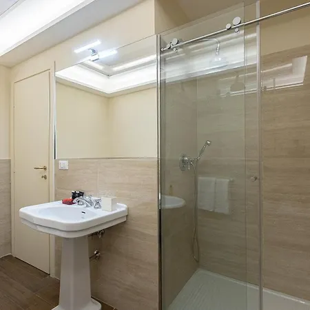 Via Barberini Apartman