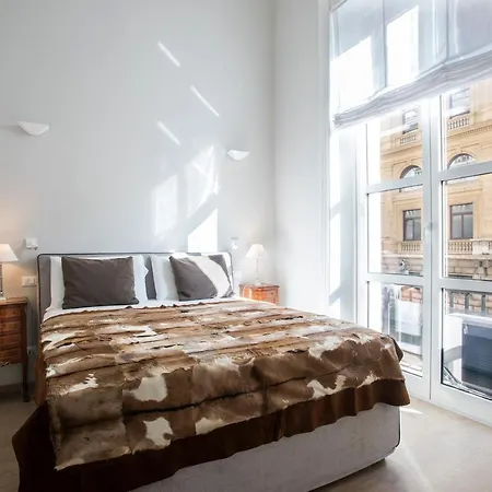 Via Barberini Apartment Rome
